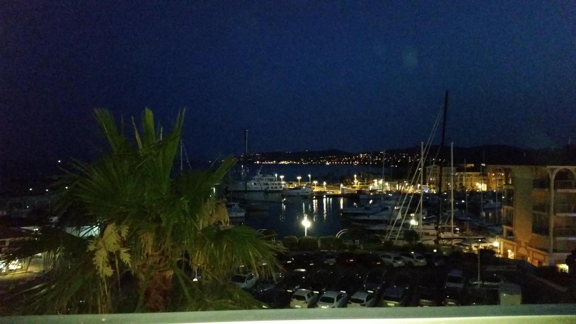 Sublime Vue Mer,Parking,Wifi Frejus Exterior photo