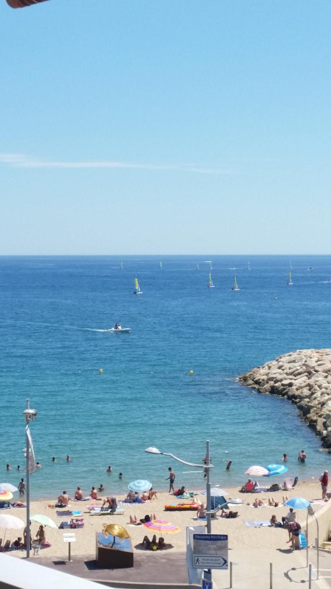 Sublime Vue Mer,Parking,Wifi Frejus Exterior photo